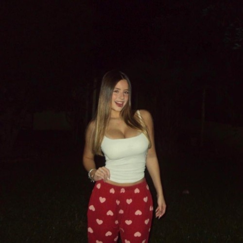 aaed5af09a0f57a535217a5b5e7532d2c~tplv tiktokx cropcenter 1080 1080