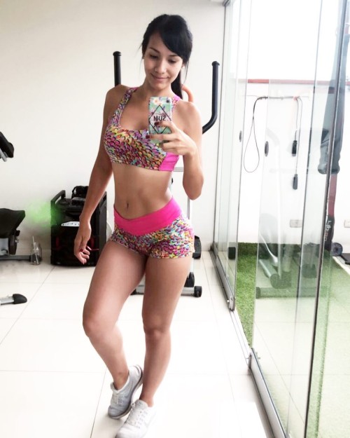alexandralamfit_1524750407_1766056877625845337_573674370a0be87841407ad6c.jpg