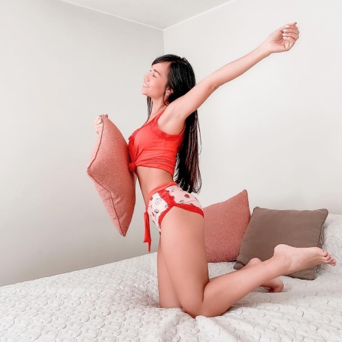 alexandralamfit_1591627582_2327063285977758198_5736743705ad42d2e36e9a9ce.jpg