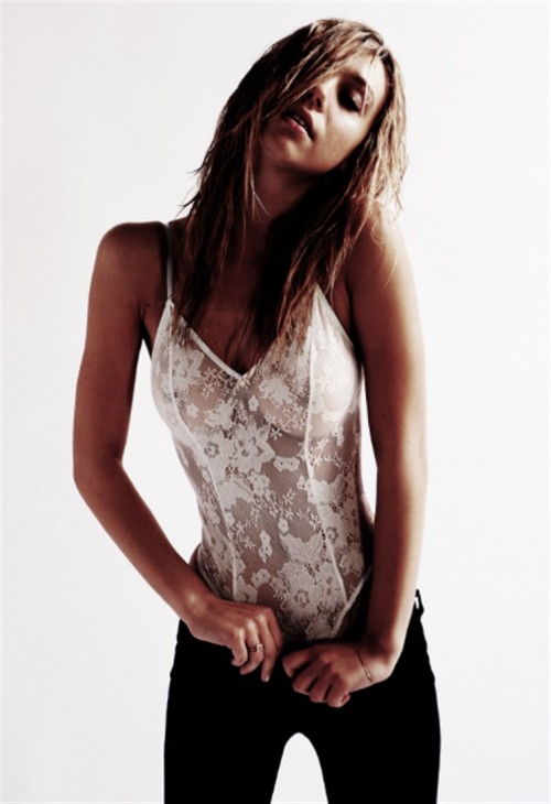 alexis_ren158e0469374f1b739d.jpg