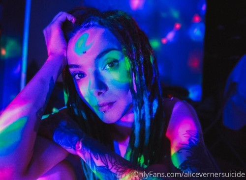 alicevernersuicide_0003cbdf5dba039ace8c.jpeg