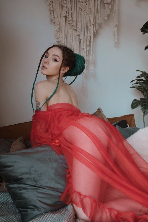 alicevernersuicide_00359b88816369e21efb.jpeg