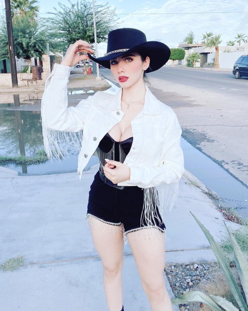 ana_celaya__1662859756_2924602069152007781_1351325678bae4076f8c03eab3.jpg