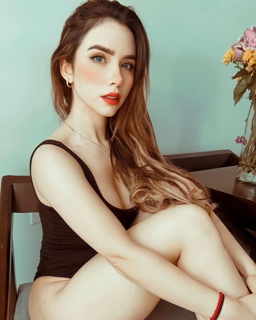 ana_celaya__1692672827_3174692234736762135_1351325678d4c4e7ac0e02d054.jpg