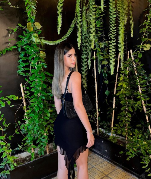 avriltoroo_1_1702946173_3260871302700009159_16994566315969e6ebd4c0c7d2.jpg