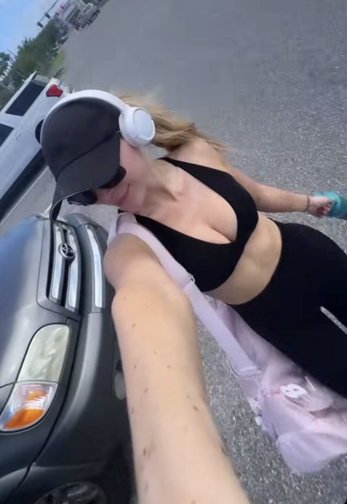 b9a1a2f9 c04b 4d93 827c 6bf2870b0d2b