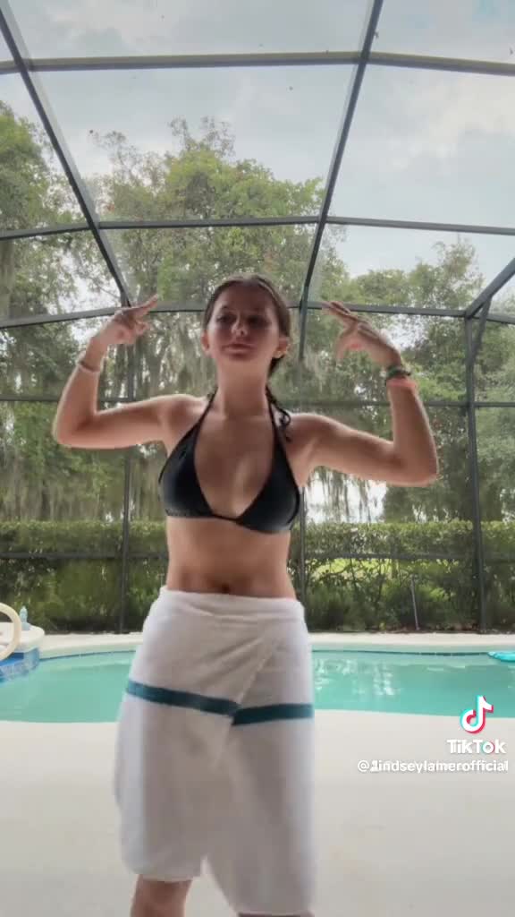 bca01e5362454384741353e9e81d56ca5d0640f5922437a86f35dc616516aec6f587074887c06cea.mp4