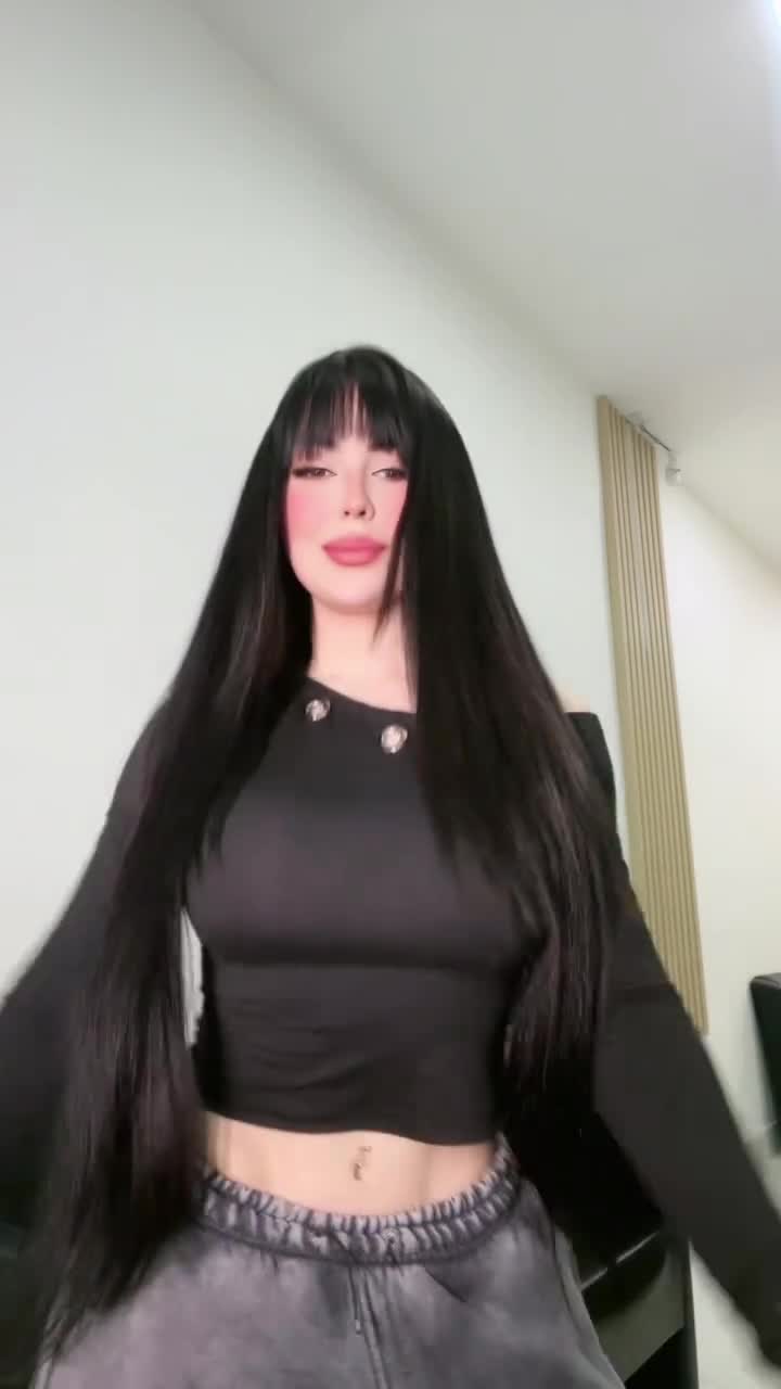 bellaangeloficial-20251016-0001.mp4