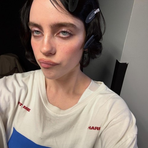 billieeilish__2025-08-12T160433.000Zb7f98b83e7cc704b.jpg
