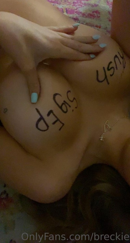 breckie_hill_nude_sorority_rush_boobs_onlyfans_set_leaked-KNMZDGd0e17fafbac13873.jpg