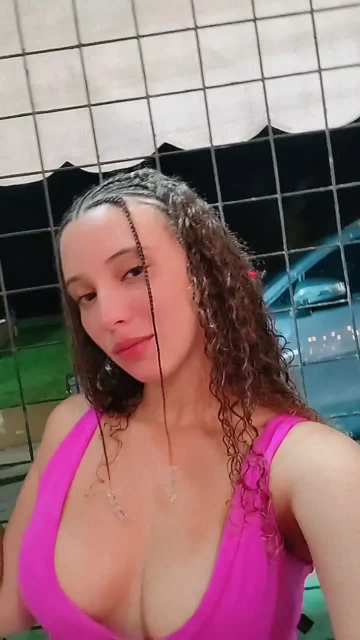 brenda.rgn-20241231-0001b77da8976fe93223.mp4