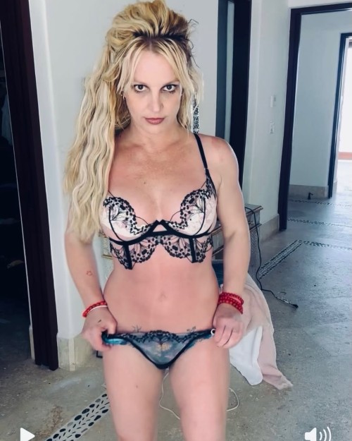britneyb9d45c1f24a40409.jpg