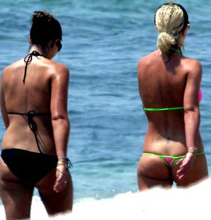 britneyspearsinathong630800353756061f.jpg