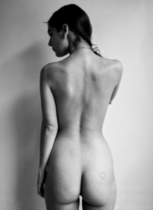 caitlin-stasey-087b9d72574b141180.jpg