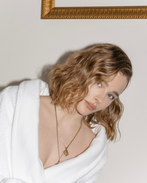 chloegmoretz-20250312-00013c3b1f6436f0e902892fd1bfa859ce62.jpg