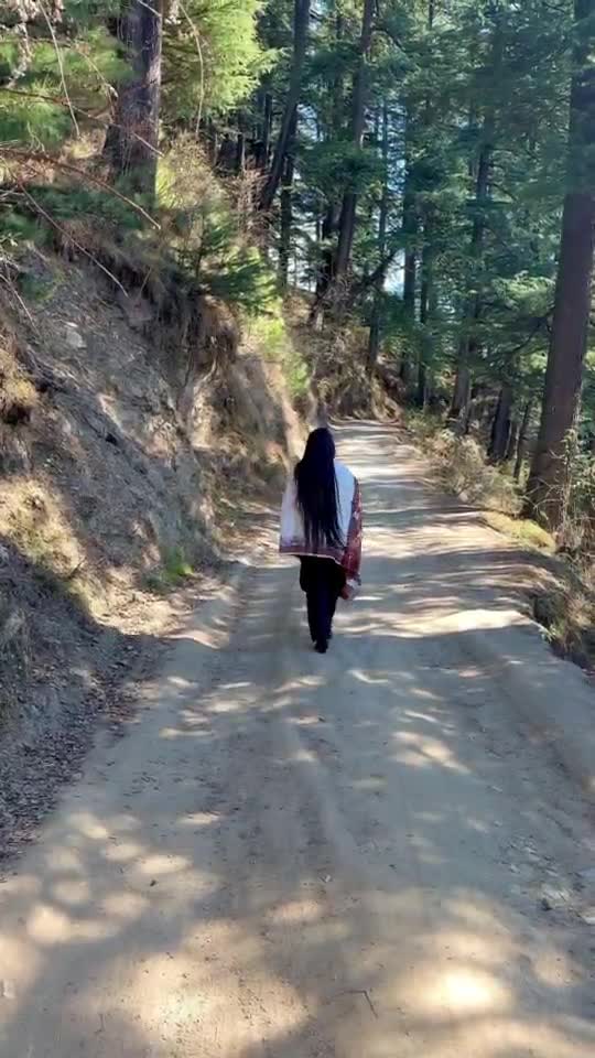 cq4_eb4jnVnPuoxLb6d2a19343f73841.mp4