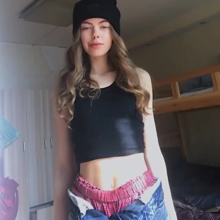 dear.mathilda_17550058438533ff195673bcc38bb.mp4