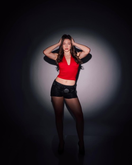 discooutfit-de-nevertoobasic2a6dcee6c917a9725.jpg