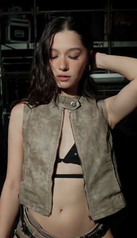 download4ba475b342a9f8cc.mp4