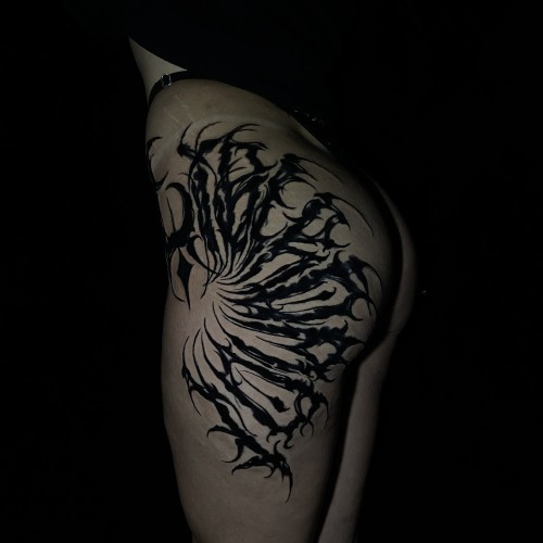 drope.tattoo777_3656494305586748634s2025-6-17-10.30.693-storycd09156ae3be694b.jpg