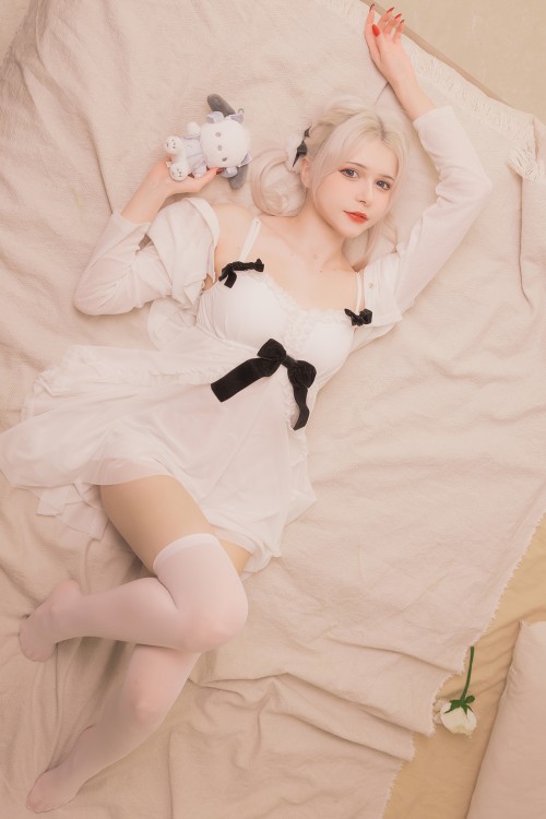 e4cfb8e1 5429 4cea bff6 dd466839be05