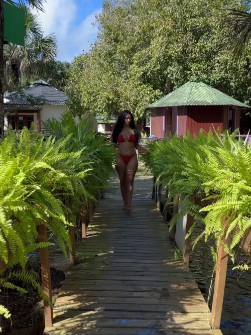 eitatianasouza__2025-06-06T150220.000Z_3-141affd2eea3d09b8.mp4