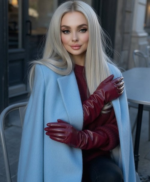 elena top insta 30102025 0001