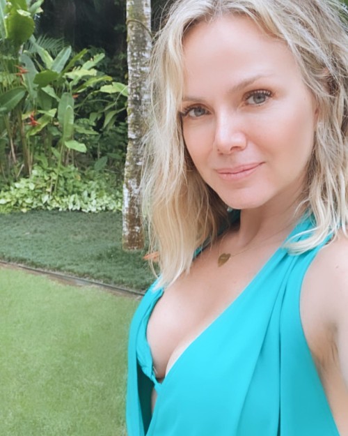 eliana_2476548539376623430s2025-4-18-11.8.786-storycb9d794238829cc7.jpg