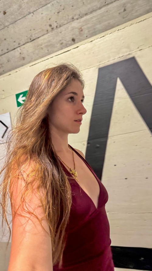 elisa_santinon_1754945088_8179416168171c76be438a8c51.jpg