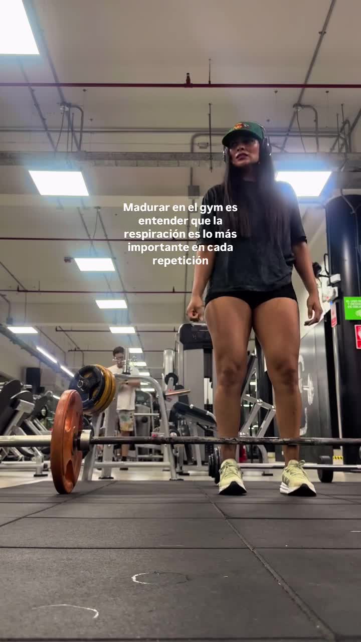 esthef.chavez_1743659087_3602395557437412499_60366761733f4bac42fadf18fb3.mp4