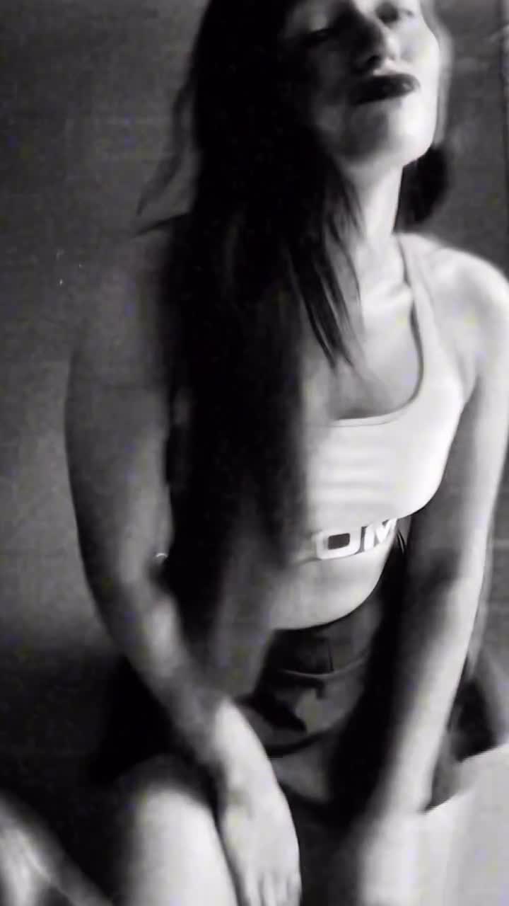 esthef.chavez_1746337931_3624863682870536025_603667617339329ca06ea7b87ac.mp4