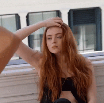 ezgif.com-crop236584ab85e11b47.gif