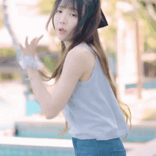 ezgif.com-gif-maker2-copye626851b51be2222
