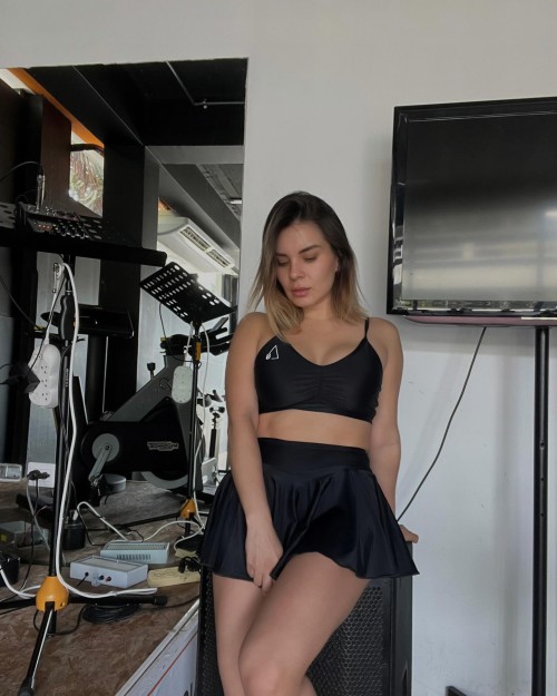 fiorellaretiz_1742401606_3591847470108996098_508708266e563d9c84f0a7f1d.jpg