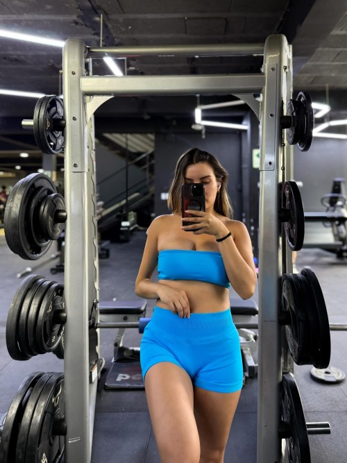 fiorellaretiz 1765392684 3784710604796678913 508708266