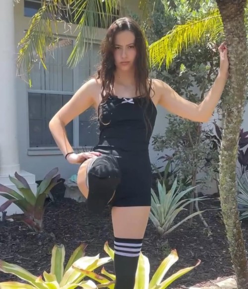 first-class-fun-socks--fancy-free..-happy-friday-friends--fave-1-5-casting-call-is-live-on-Backstage-babeentertainment-backstagecasting-castingcall-actress-avaryana-30b4c625ed5f795bc.jpg