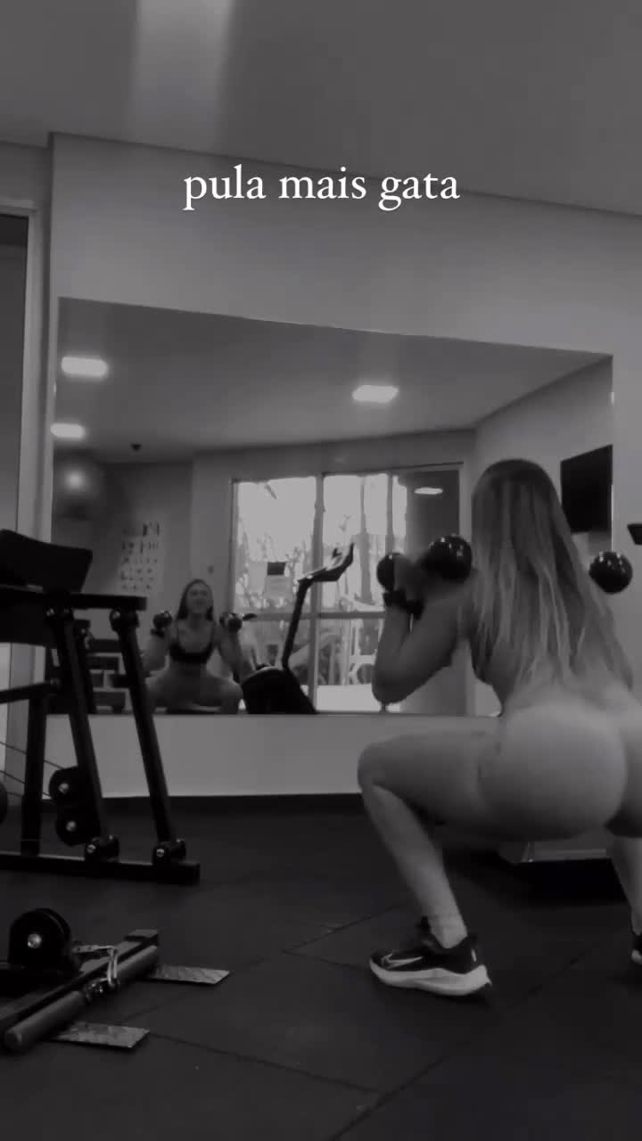 fzoldfuR_720p80191f61c3a8b4f1.mp4