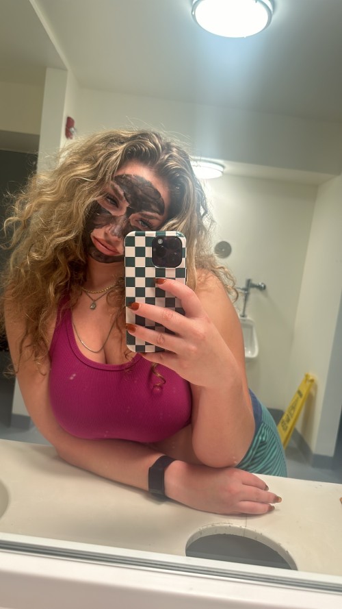 gina.adams_3505234964080085754ffb4206bf47059ba.jpg