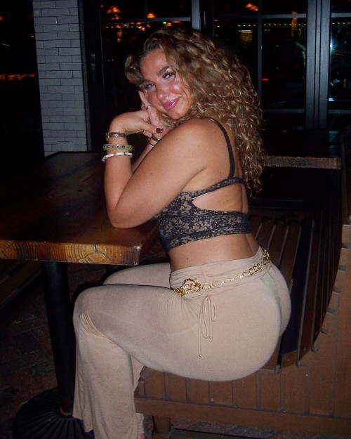gina.adams_35187362281769338877cc50775def3e48e.jpg