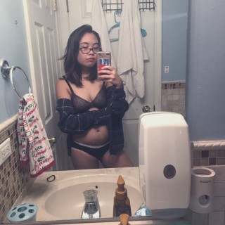 hlbalbums.pk-lauren-paclar10638b23a2e397cc327