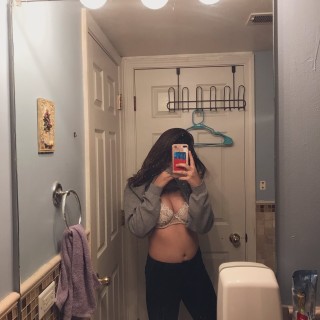hlbalbums.pk-lauren-paclar1123a42b15824ce1d58