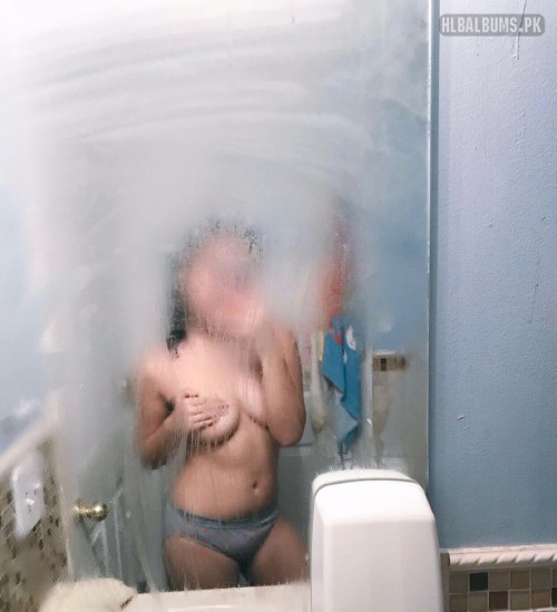 hlbalbums.pk-lauren-paclar95b8602d4438d6a09c.jpg