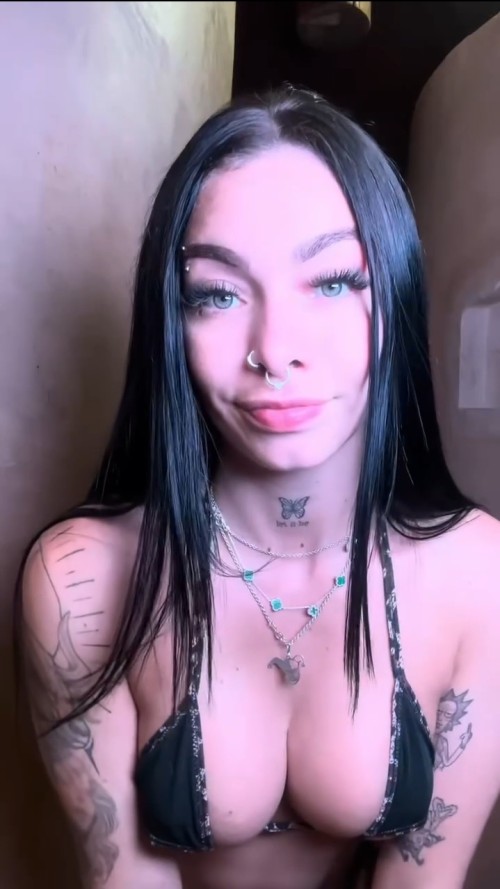 hotwife-154959-1304f7463fe2176d0.jpg