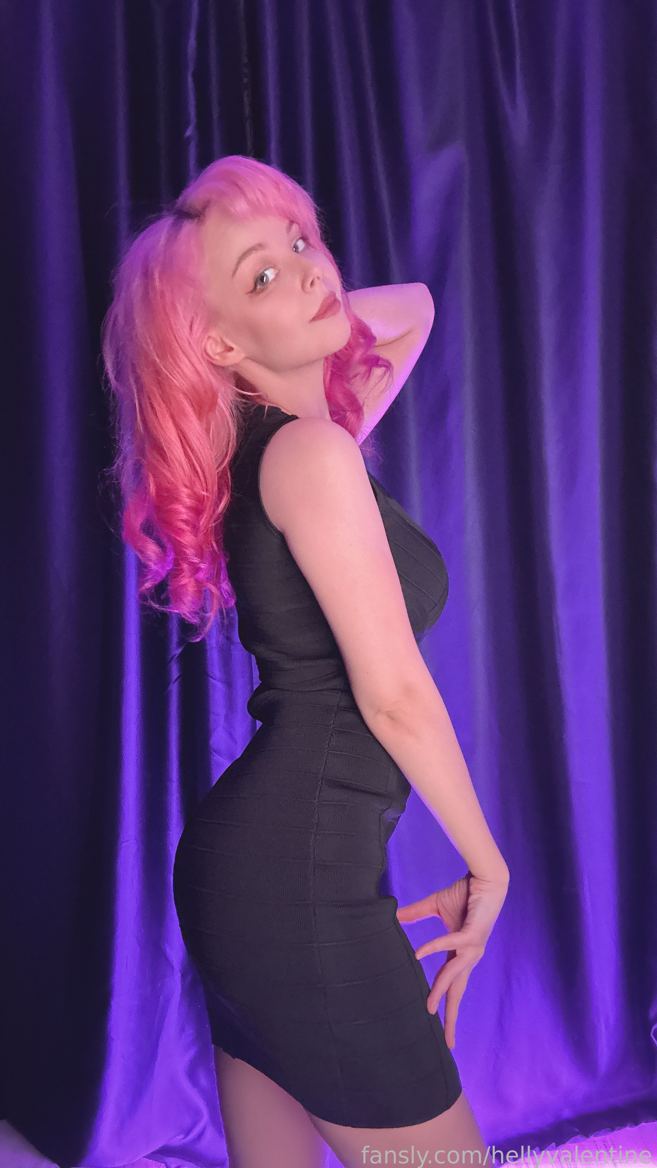 2024.11.29 black dress  (34).png