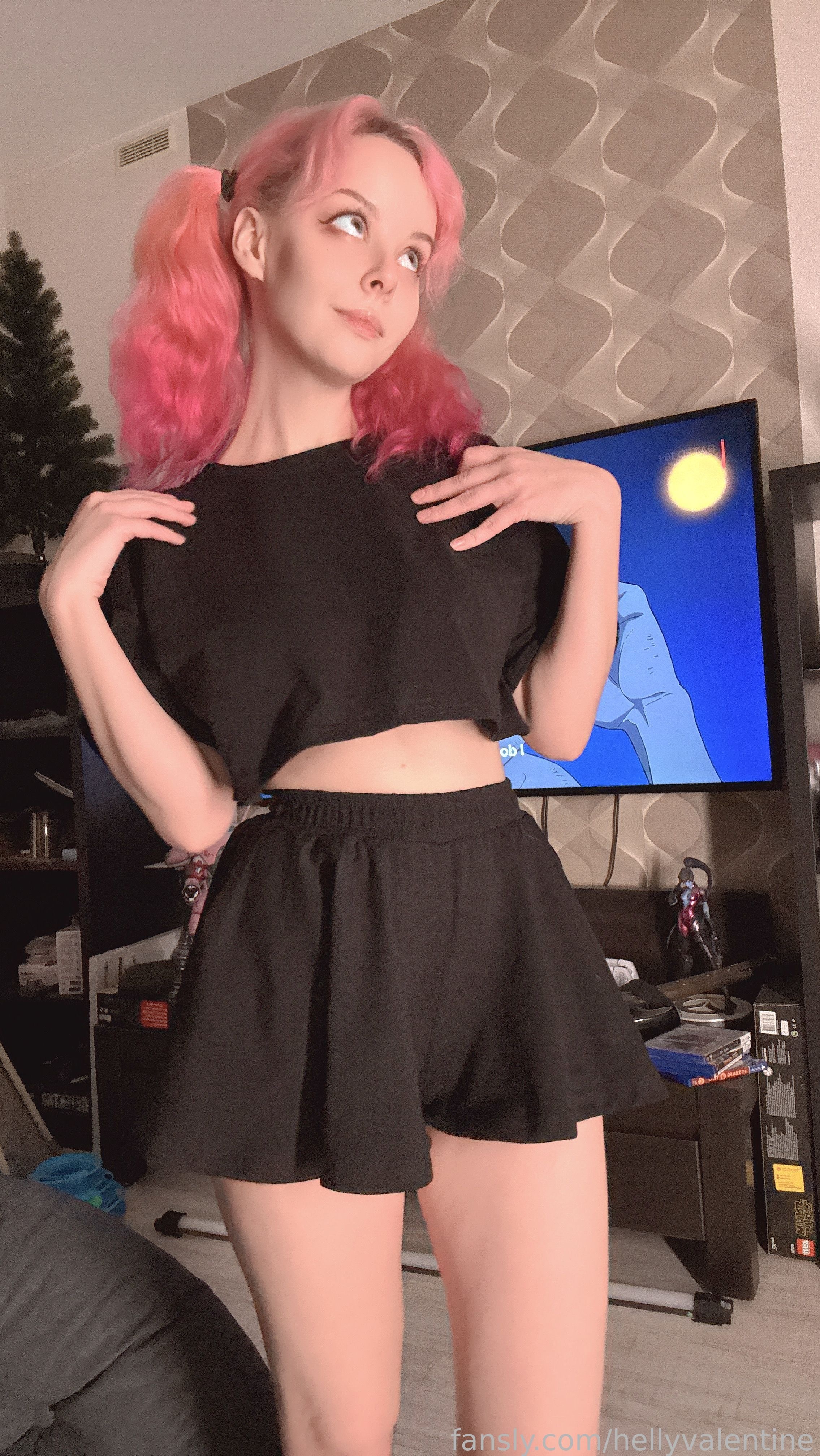 2024.12.20 black pajamas and anime (16).png