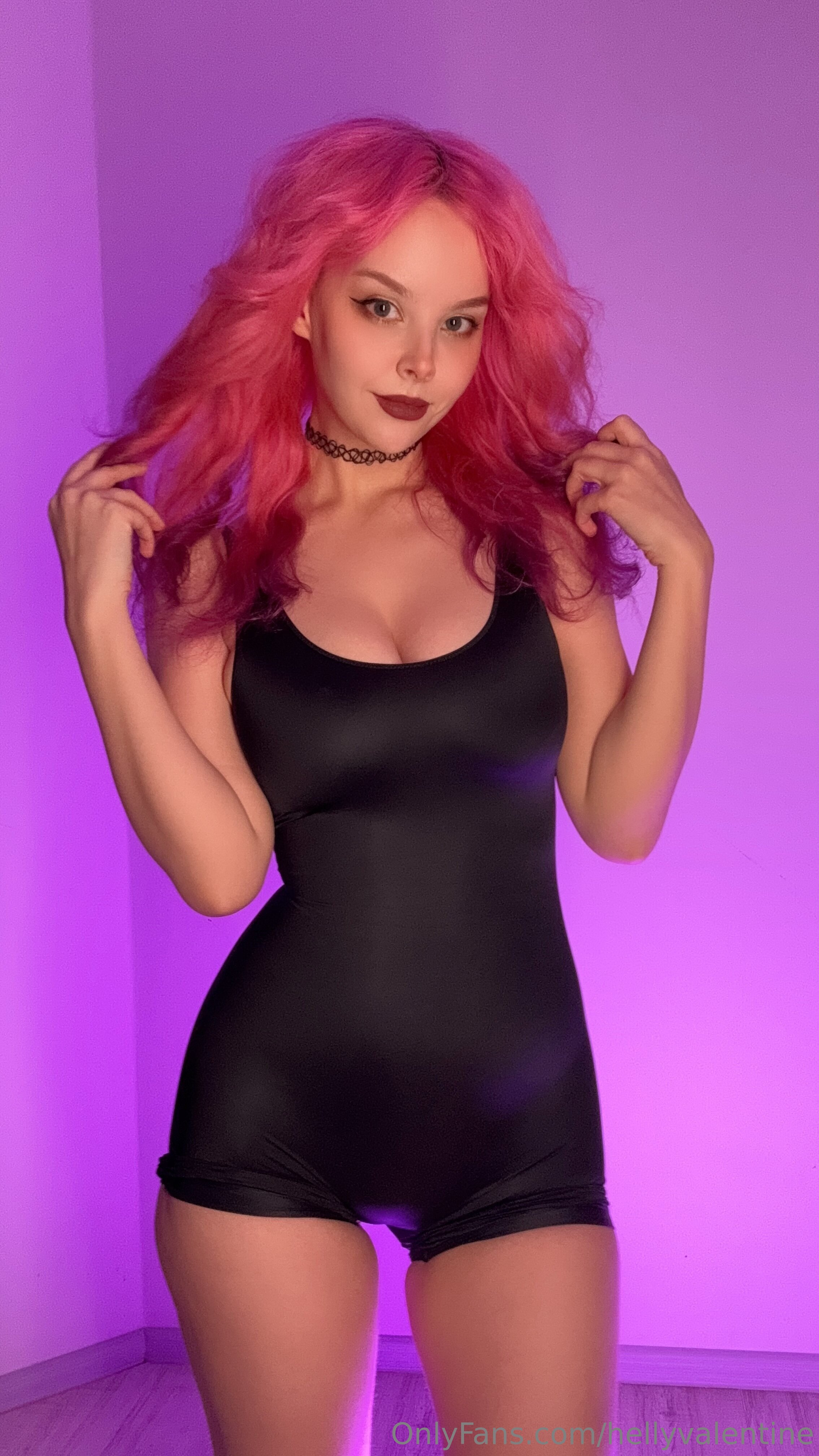 2025.01.17 black bodysuit 36.jpg