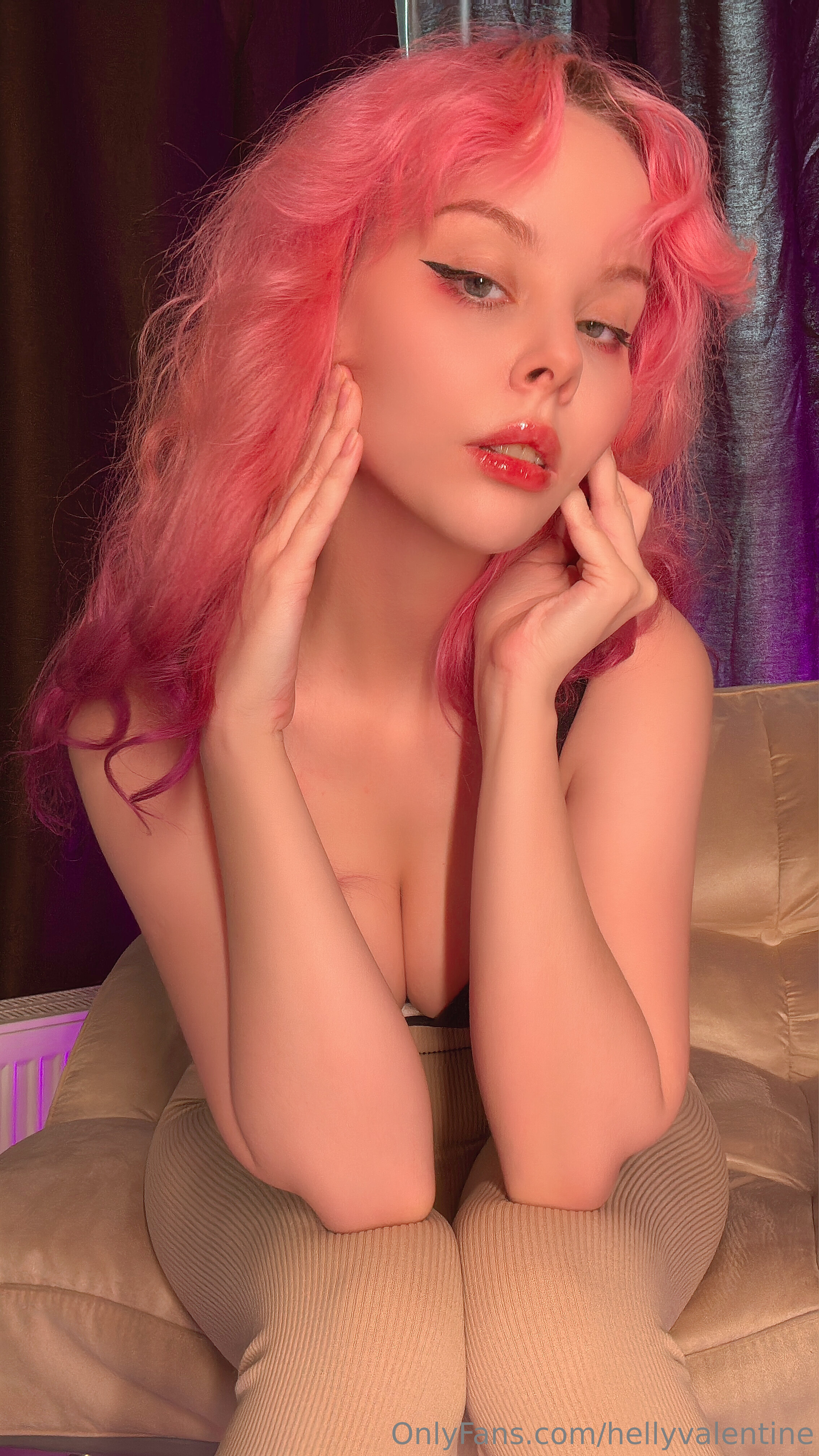 2025.02.13 tight workout outfit 2.jpg