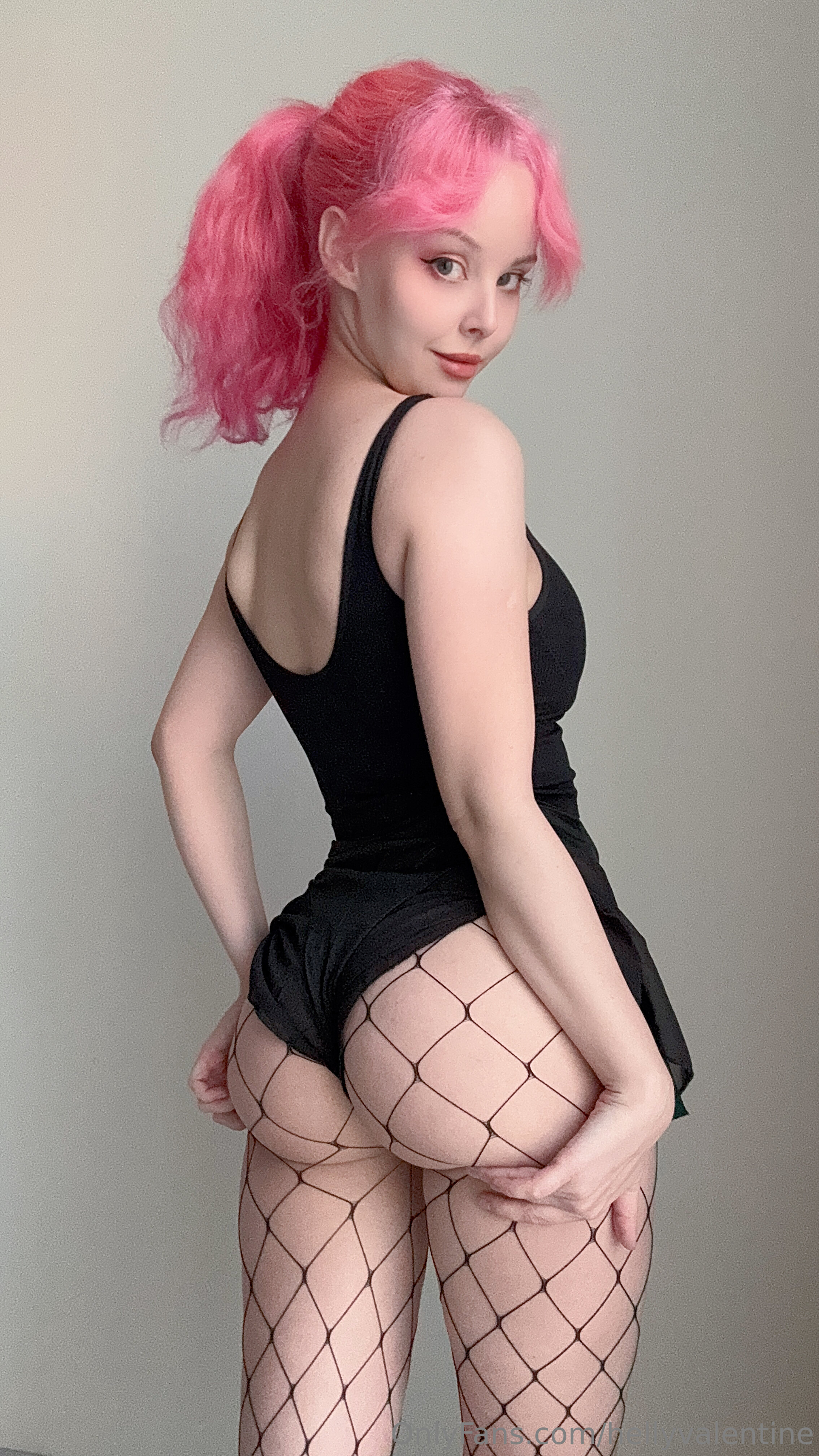 2025.03.15 fishnets 35.jpg