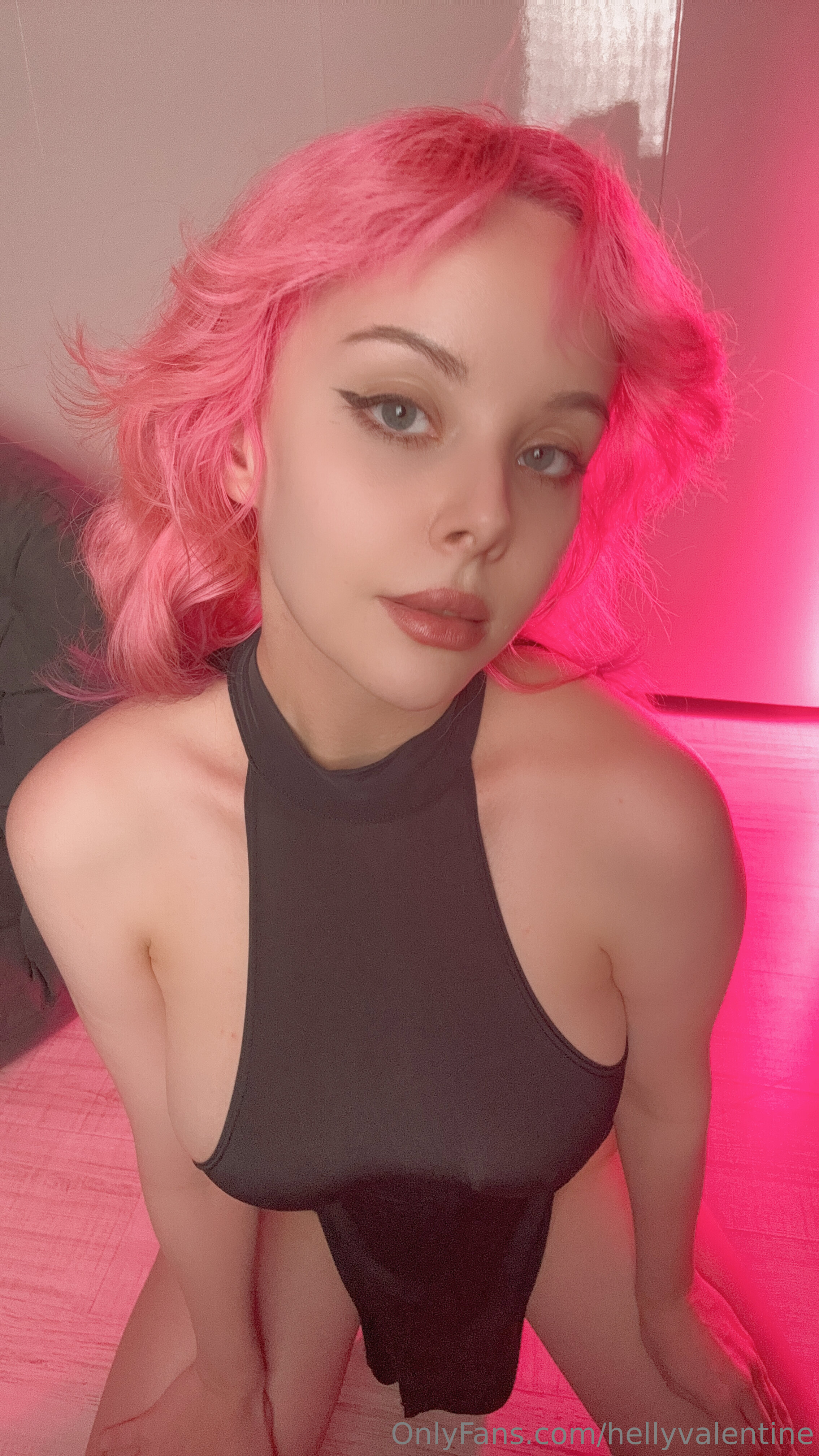 2268x4032_cd89e577671c01cb237986d7ce004014.jpg