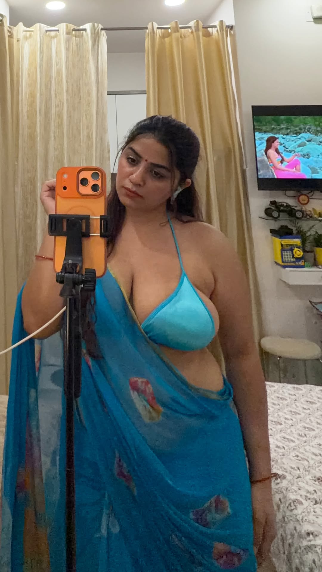 Vandana Pathak bikini blouse, Vandana Pathak viral photos, Vandana Pathak live photos, Vandana Pathak Instagram, Vandana Pathak measurements, Vandana Pathak hot look, Vandana Pathak fashion, Vandana Pathak style breakdown, Instagram influencer viral look